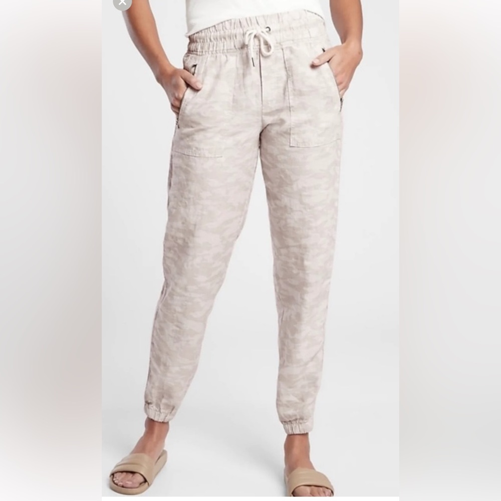 NWT Athleta Cabo linen jogger camo